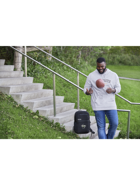 TM18221__932_D_ONL-2