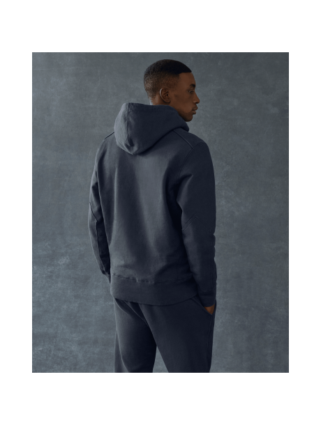 TM18225__570_B_Back_ONS-1