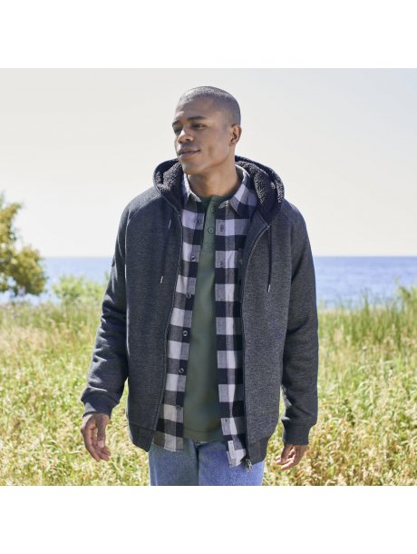 TM18734__987_B_ONL-1-CROP