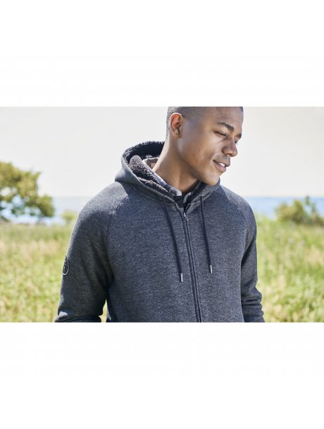 TM18734__997_B_ONL-3